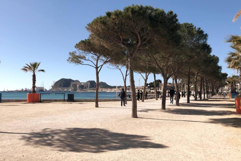 Blue Summer Vibes Mini Studio For Two, Ac, Parking, Beach At 50M, Spa Access -2 La Ciotat Exteriör bild